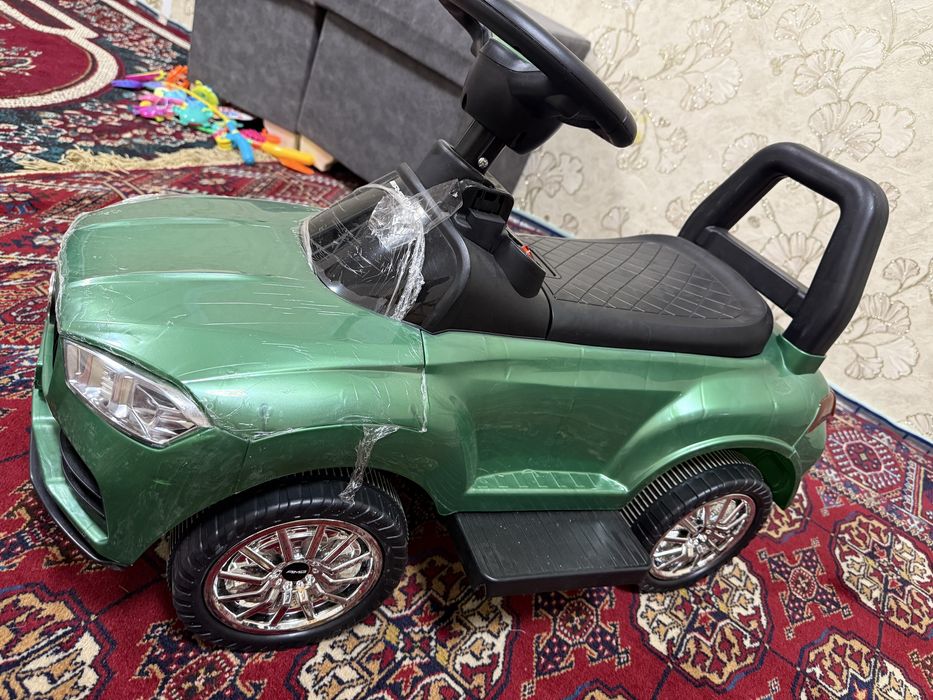 Продаётся электронная детская новая машина