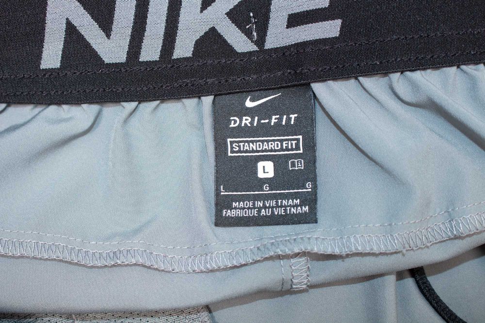 Nike оригинални мъжки шорти сиви за бягане фитнес L