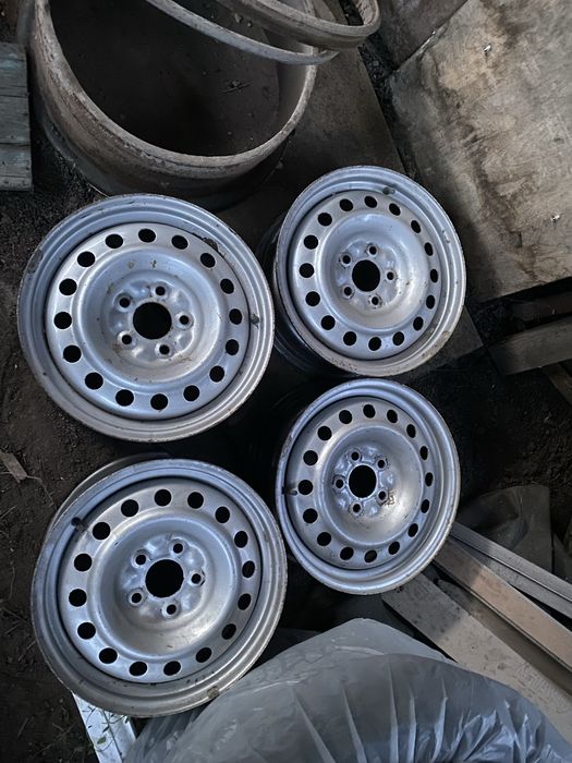 Продам диски 16 размер