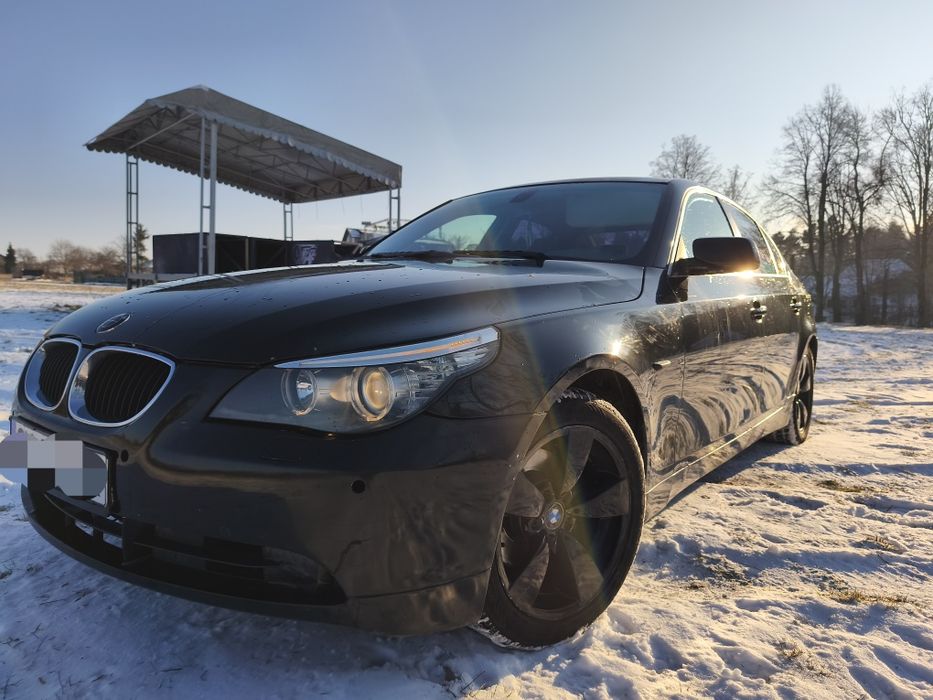 Vand Bmw e 60   an fabricație 2006 automat