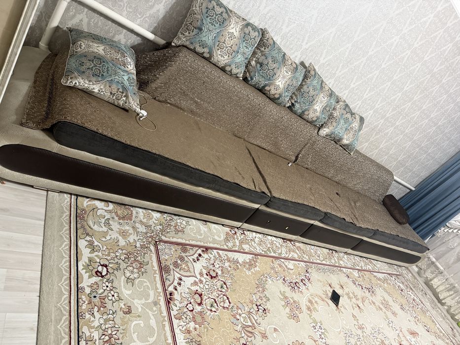 Продам диван в хорошем состояний