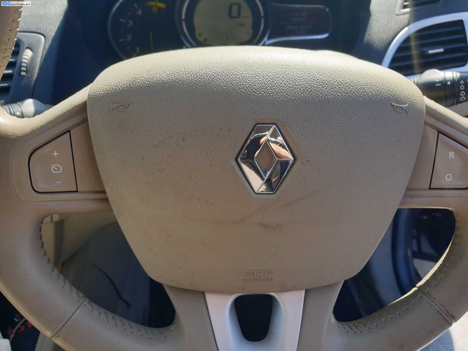 Airbag de Pe Volan 3 Spite Crem Renault Megane 3 2008 - 2016 [K4170]