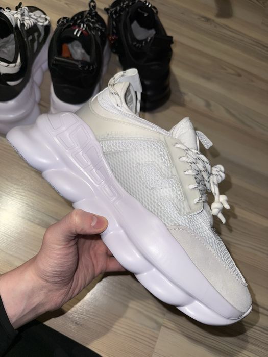 adidasi versace chain reaction