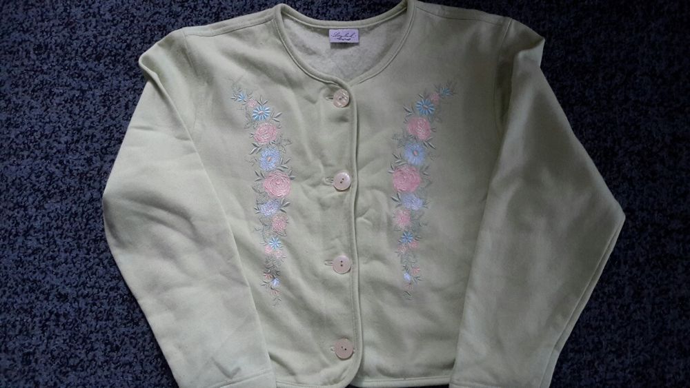 Кофточка для девочки