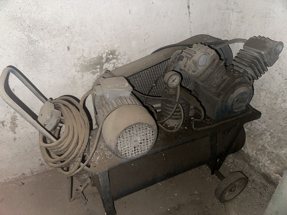 Компрессор двух поршневой 3х фазные