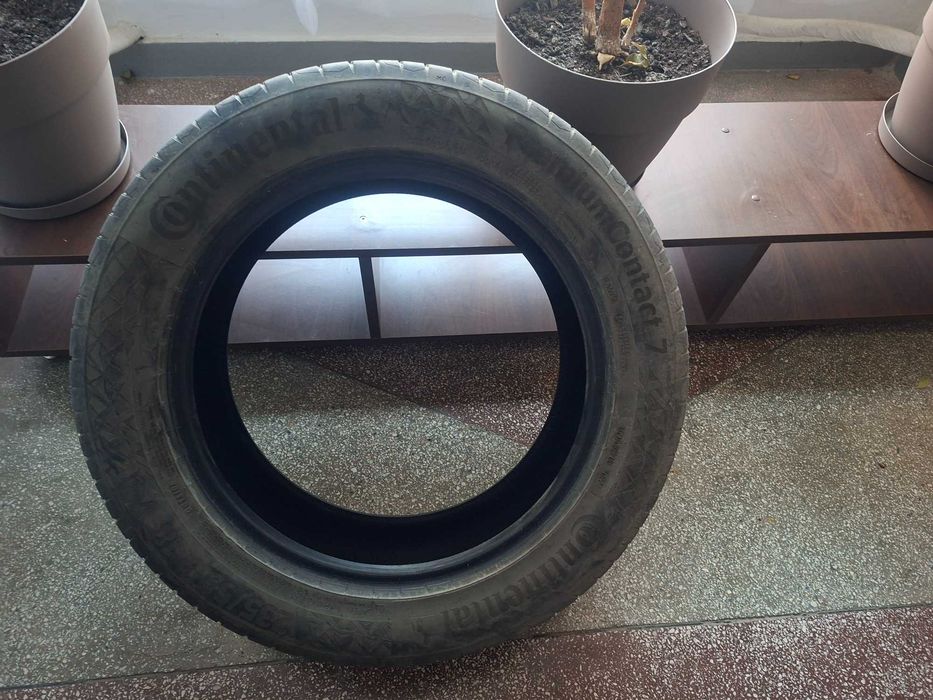 4 Cauciucuri vara  235/55 R18(2 Michelin si 2 Continental)