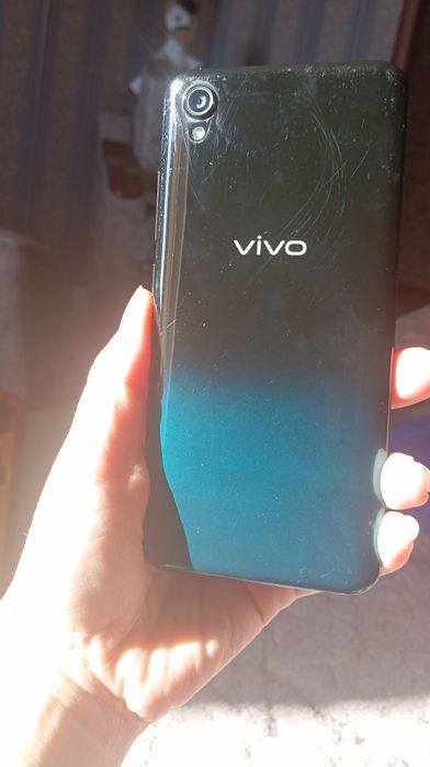 Продам телефон Vivo