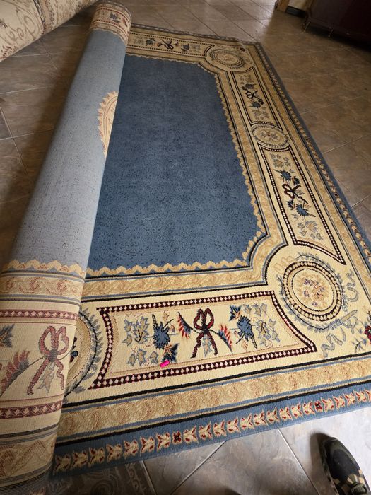 Ковёр в отличном состоянии