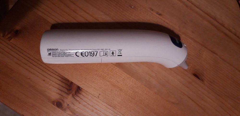 Термометър за ухо Omron