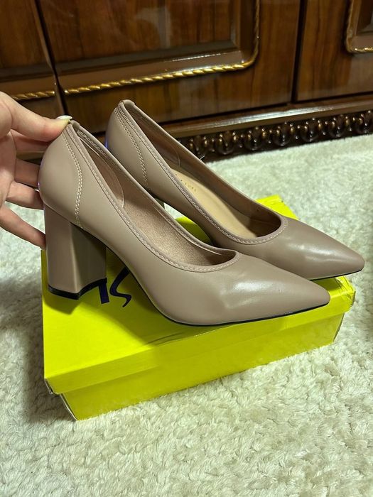 Срочно продам обувь