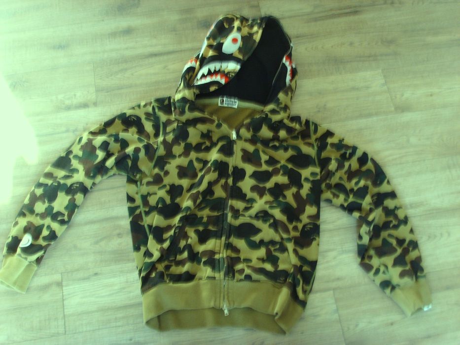 Original Bape shark