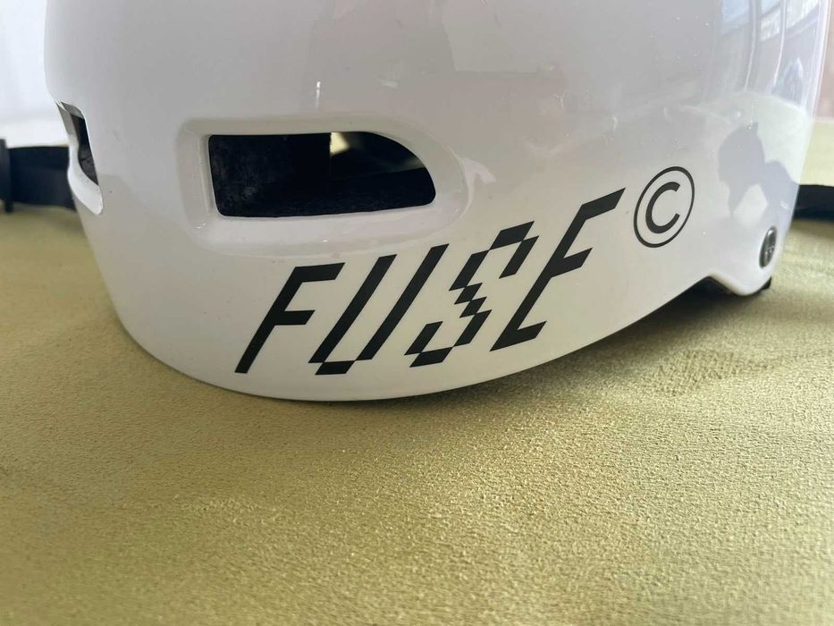 Каска за колело FUSE