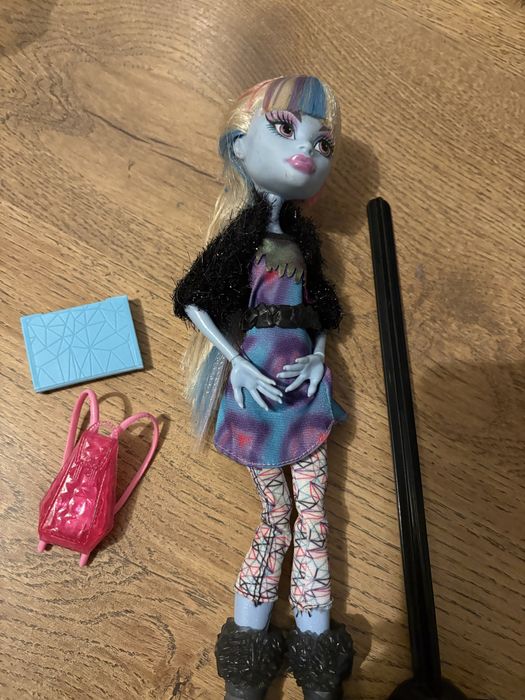 Monster high училището много кукли и музикална игра