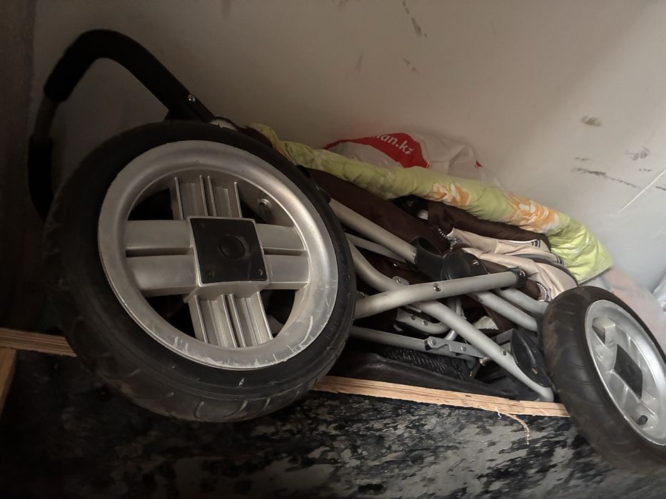 Продам коляску в хорошем состоянии