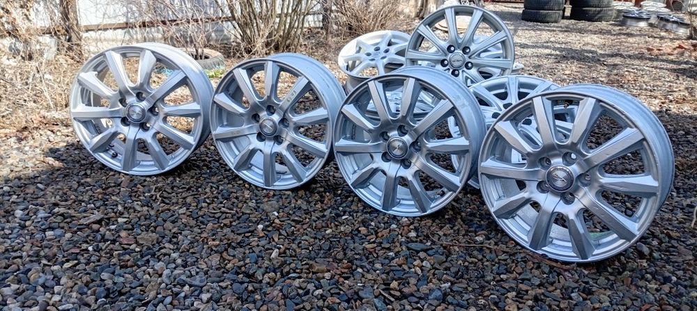 диски  на 15 5,100 ет 45