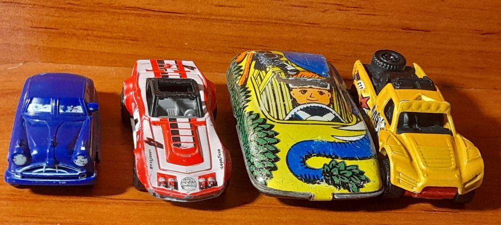 Колекция колички Disney Pixar,mattel corvette, matchbox baja bullet,