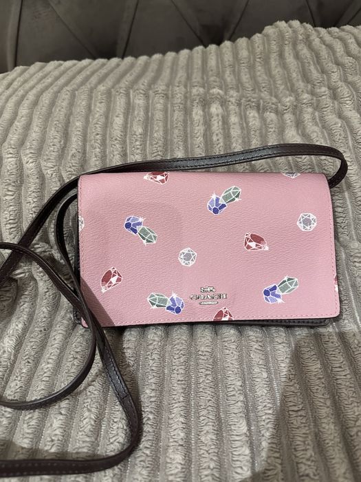 Disney × Coach — кожаная сумка-кроссбоди