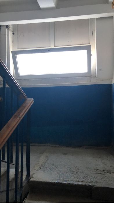 Срочно -3 комнатная квартира