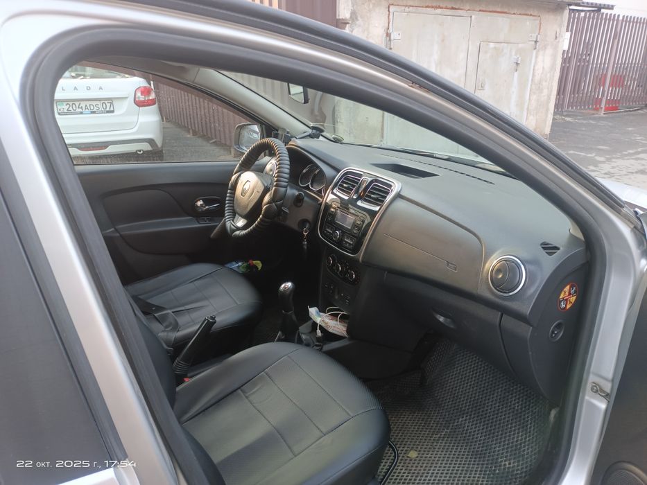 Продам автомобиль.