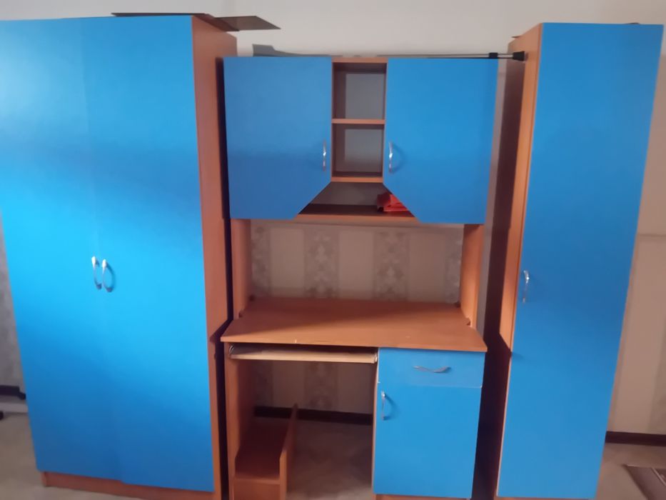 Балалар шкафы және жататын кравать