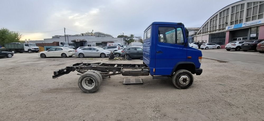 Mercedes vario sasiu basculanta  cat B 3,5 tone