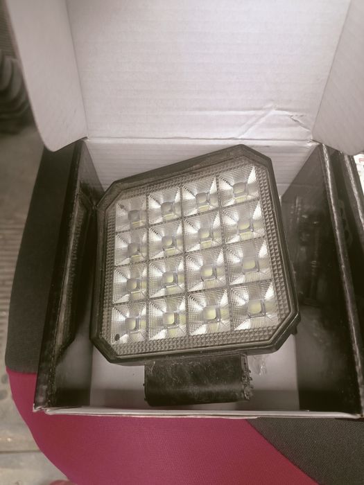 2 бр. LED работни фарове Flexzon 4" – квадратни | Нови
