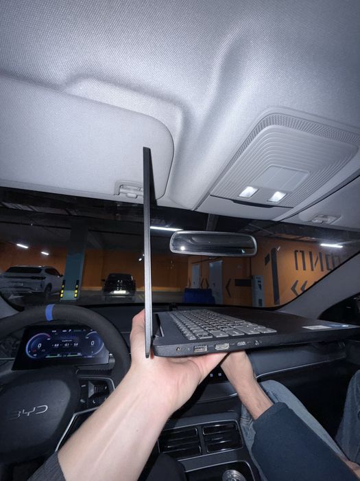 Lenovo ноутбук продается срочно