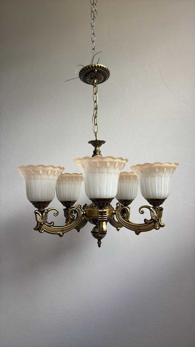 Lampadar cu 3 și 5 brațe