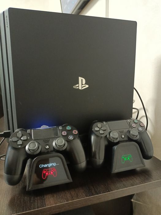 Consolă PS 4 Pro