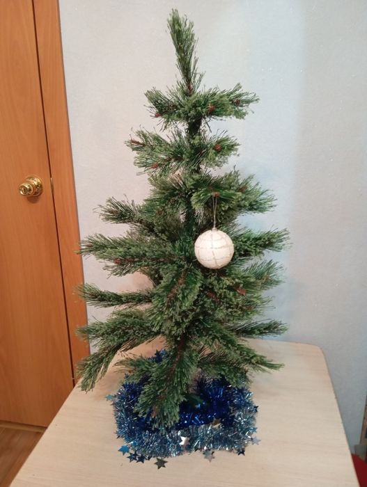 Ёлка искусственная пушистая