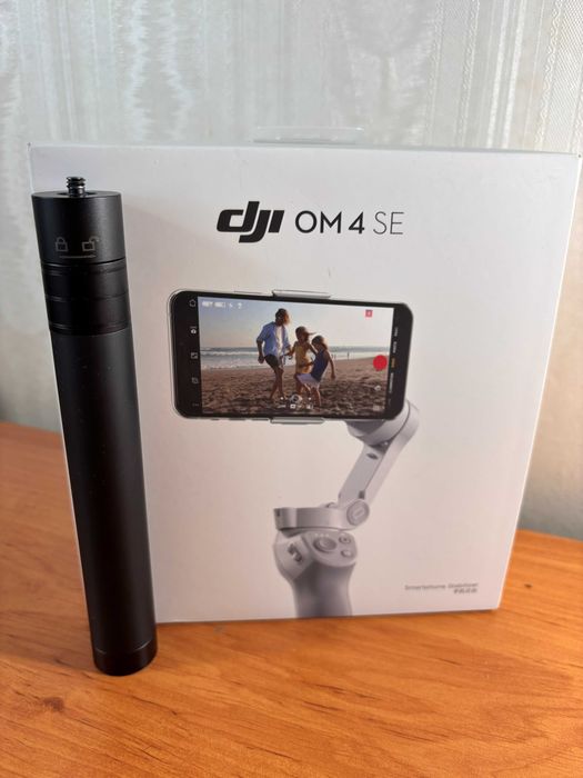 DJI osmo mobile 4 SE гимбъл + аксесоари