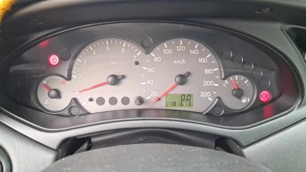 Ford Focus 1.6 benzina 181000km