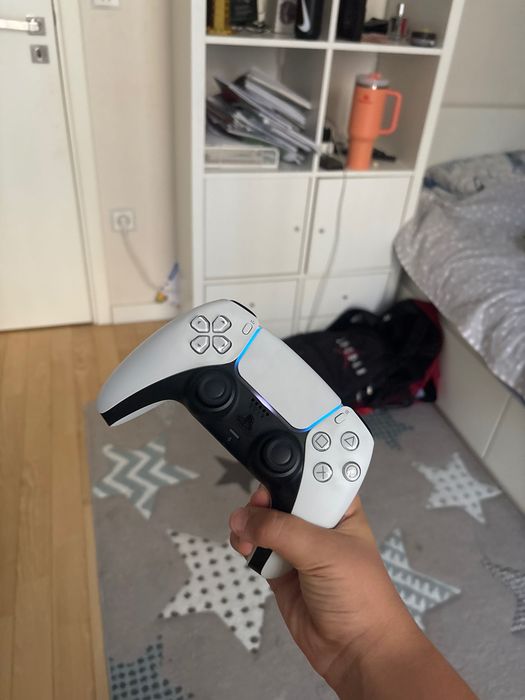 Ps5 перфектно състояние