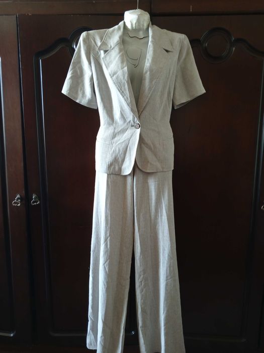 продам женский костюм летний лён