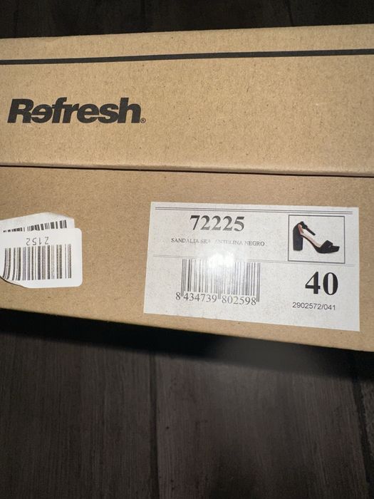 Обувки/сандали Refresh 40 номер