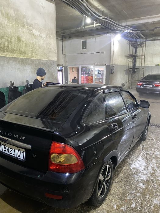 Прирора хетчбек 2011