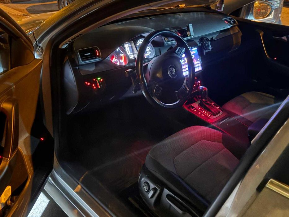 VW Passat B7 / 2.0 TDI  177 Cp / DSG / An 2014 Euro5 / Full Led