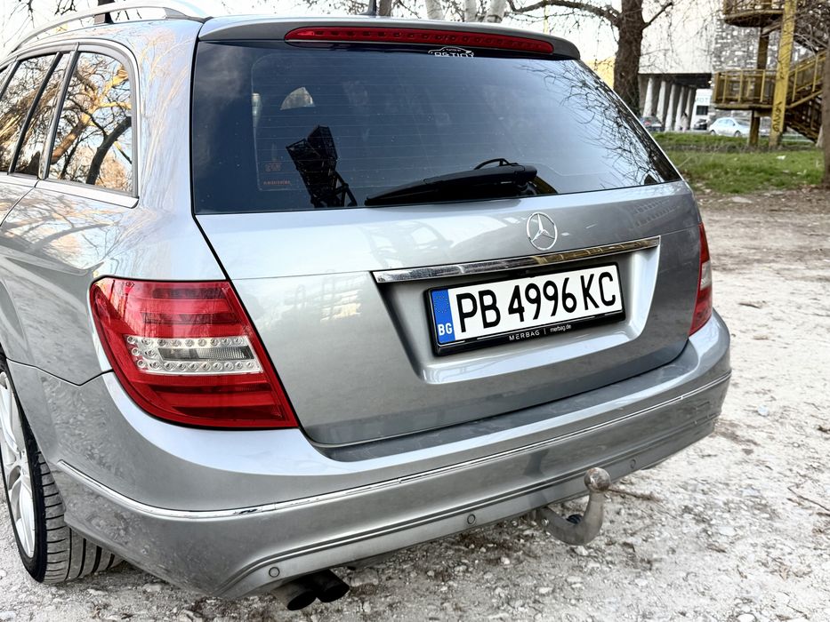Mercedes W204 2.2 CDI с теглич и задна камера