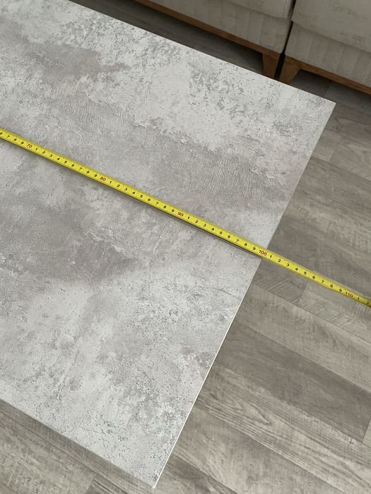 Раздвижной обеденный стол