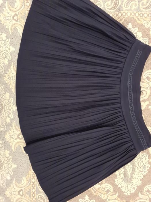 Продам школьную форму для девочек