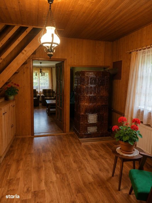 Casă de vacanță in Câmpu Cetății,teren  2.400 mp, lângă râu și pădure