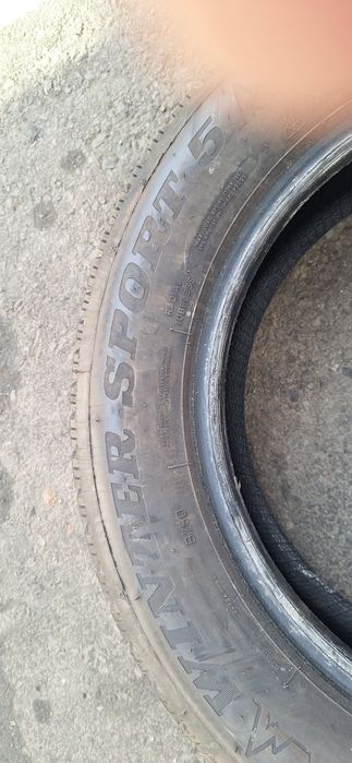 8.3mm! 205 60 16 Dunlop winter sport 5