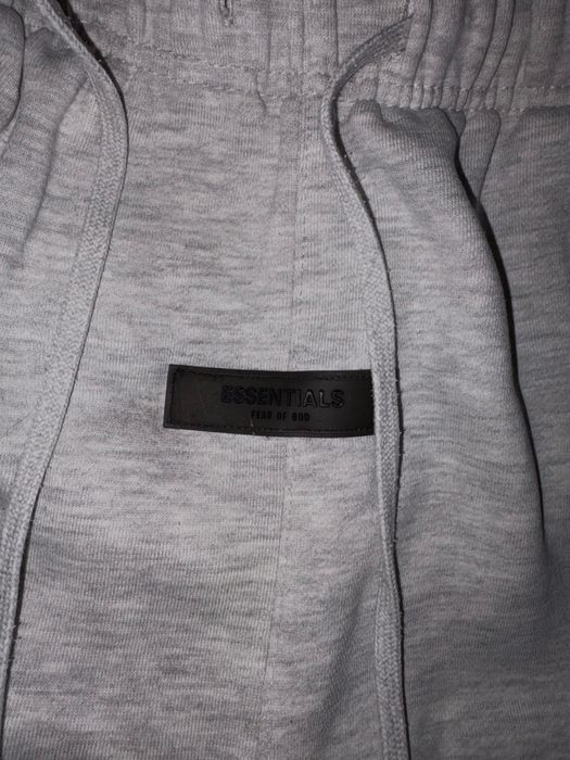 Pantaloni Flared Essentials