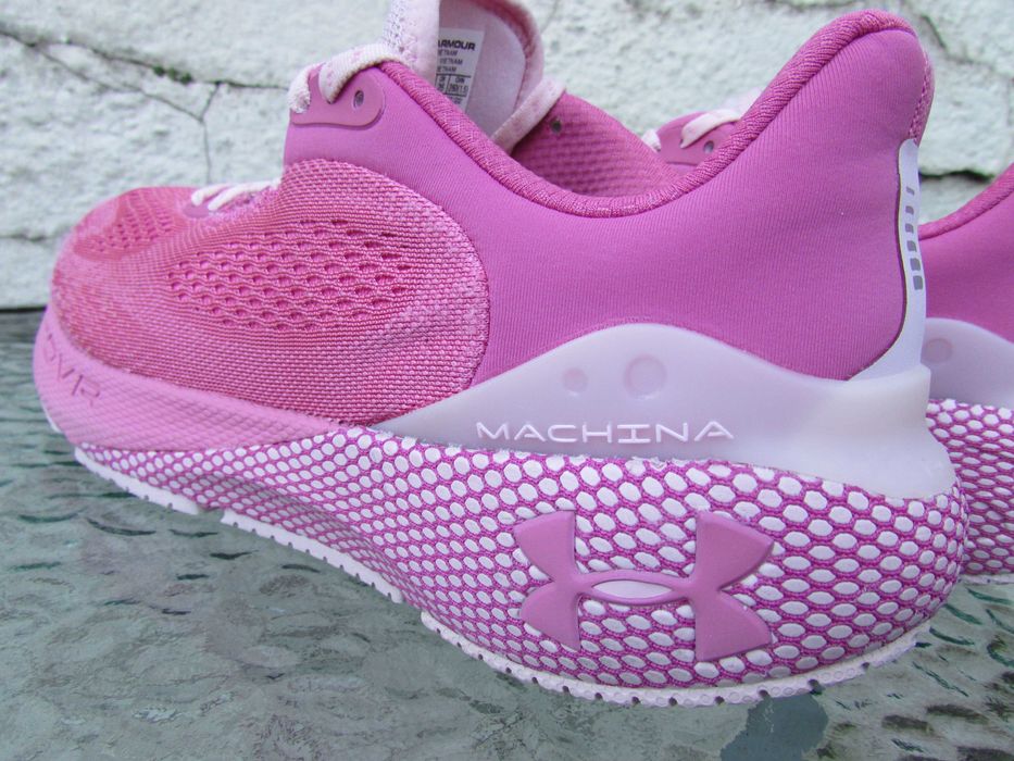 Дамски маратонки Under Armour HOVR Machina 3