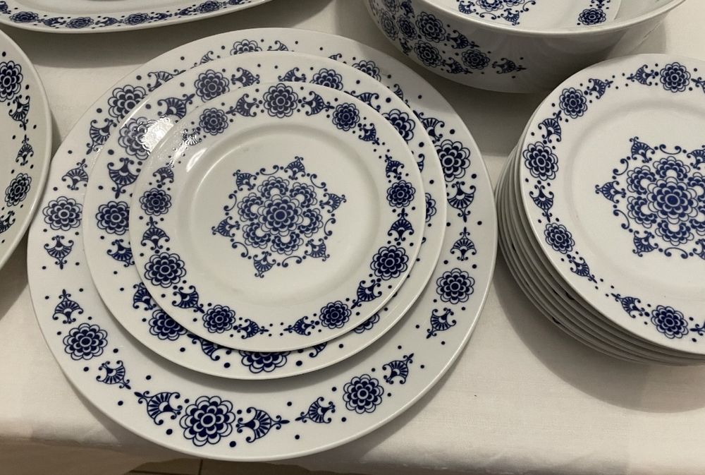 Serviciu masă , 1777, porțelan ECHT PORȚELAN