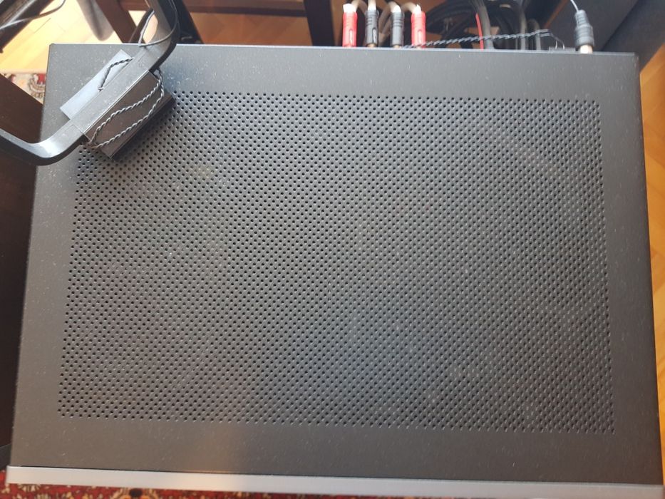 Amplificator Cambridge AXR 100 + 2 cabluri boxe/RCA