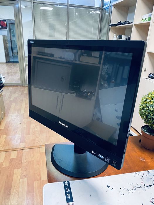 Продам моноблок сенсорный