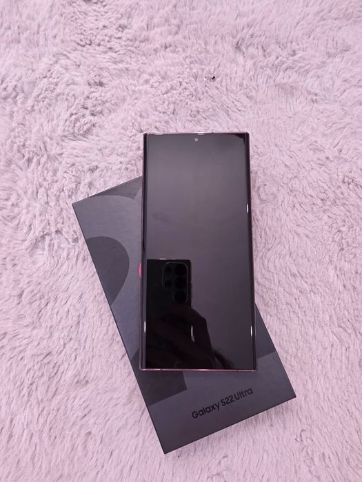Продам Samsung  S 22 Ultra