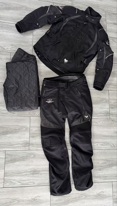 Costum moto stadler cu mesada