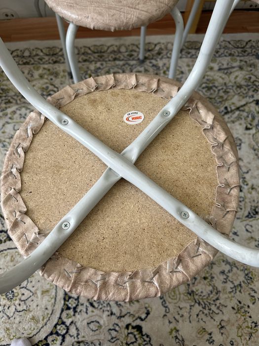 Продам табуретки